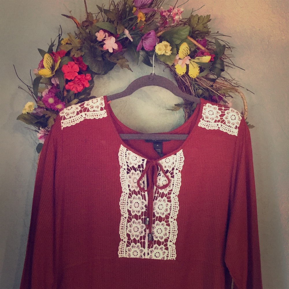 💥3/$30💥boho rust top with 3/4 length sleeves